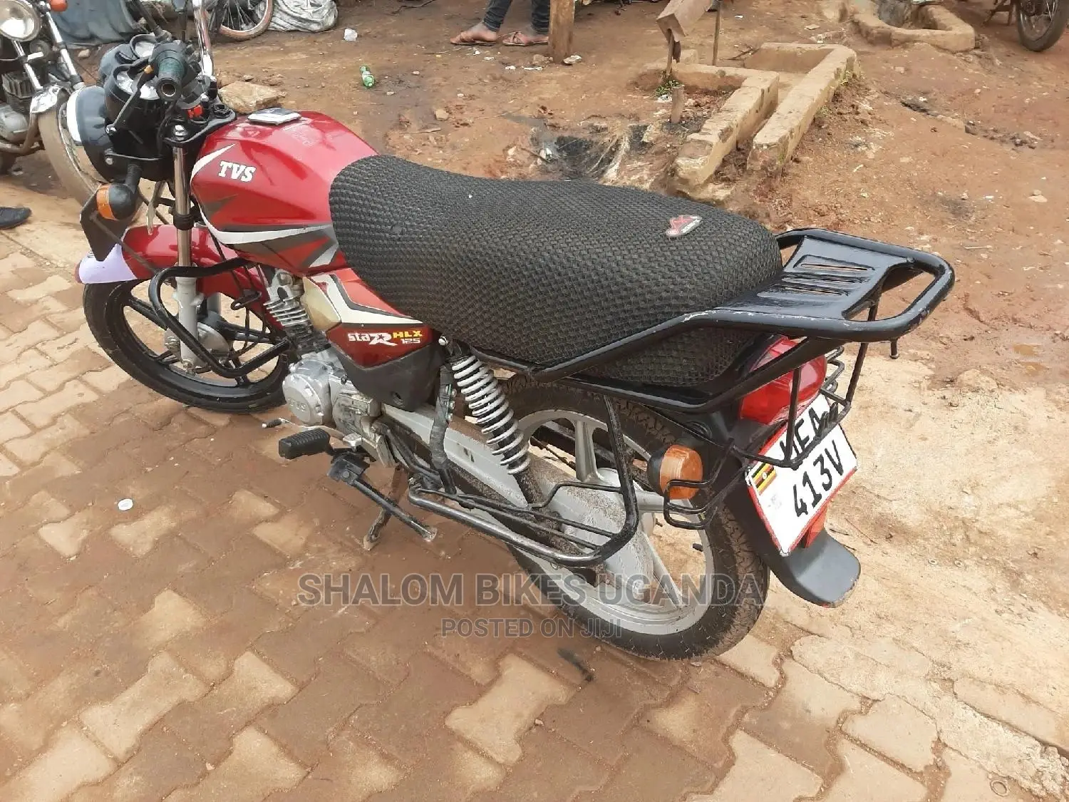 TVS HLX 125 2021 Red