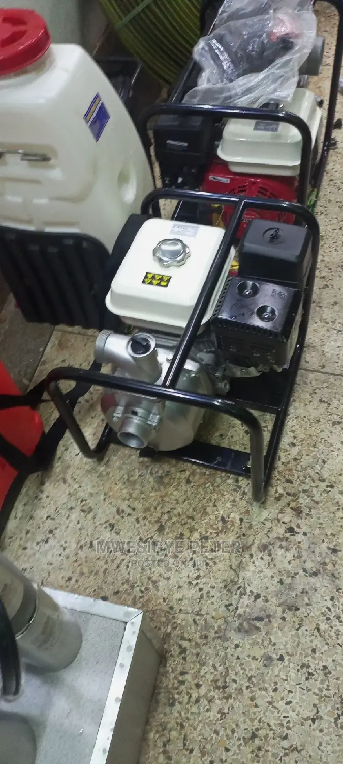 LC5ZB100-9Q Water Pump