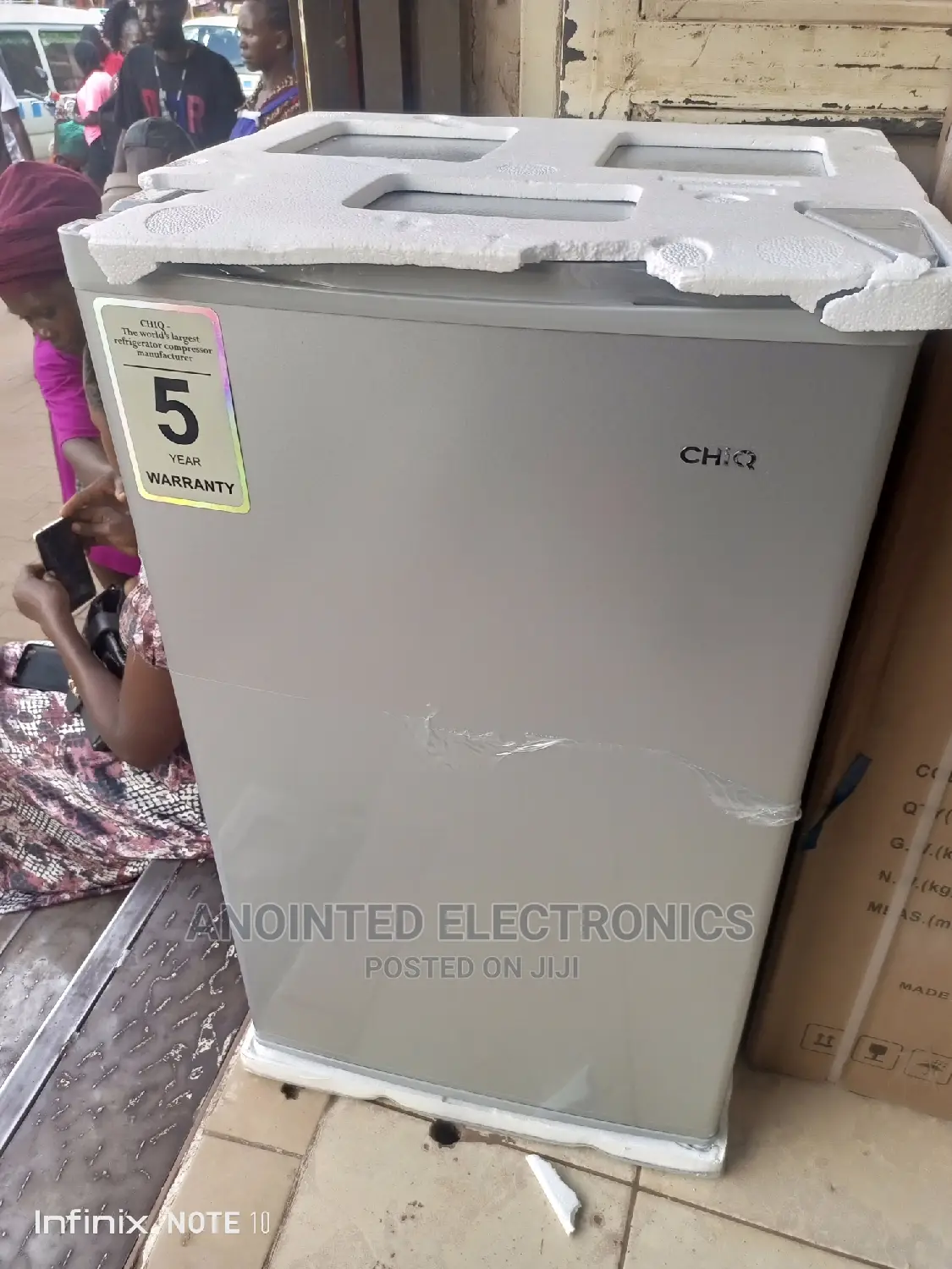 Chiq Refrigerator 120L