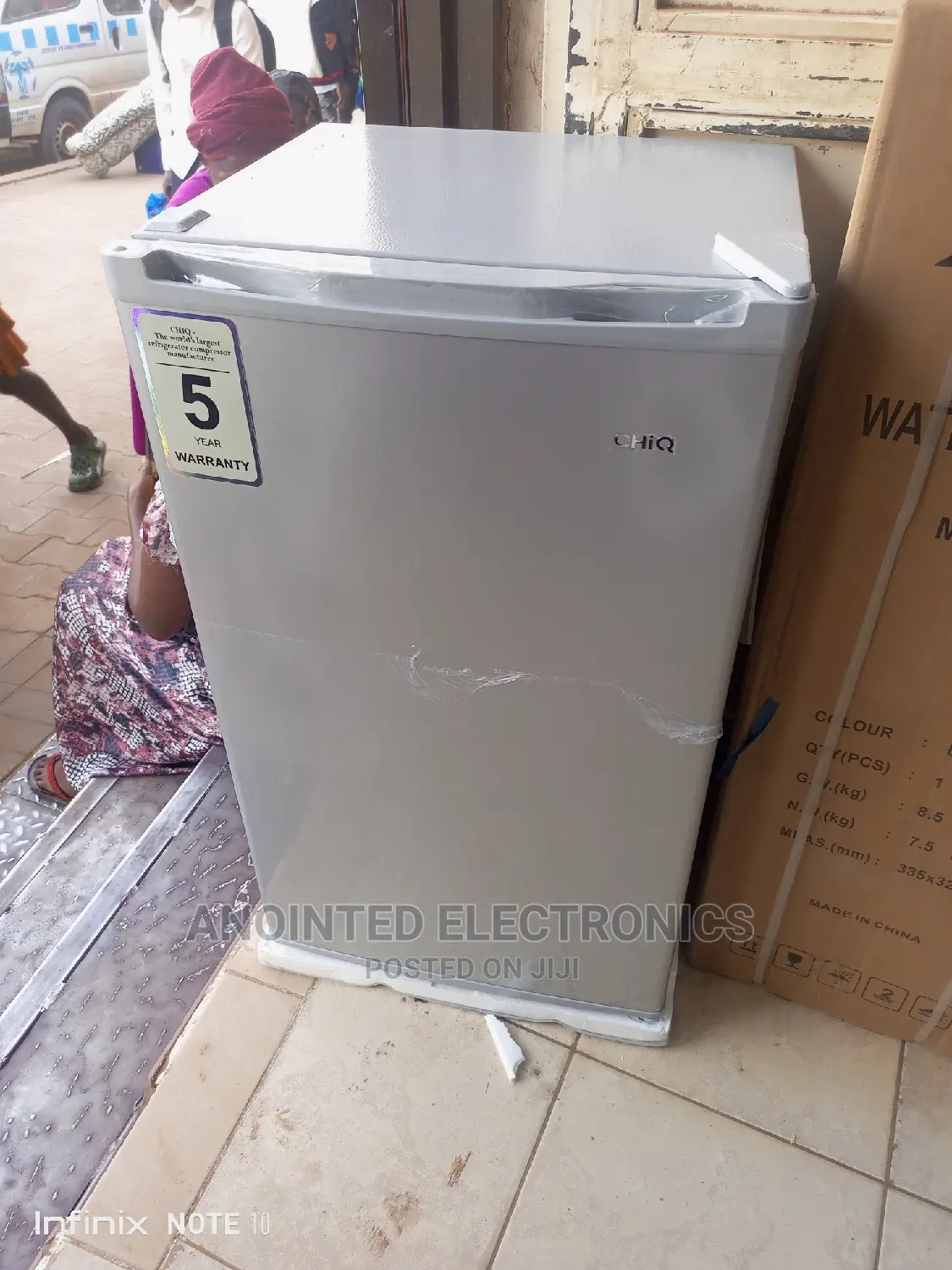 Chiq Refrigerator 120L