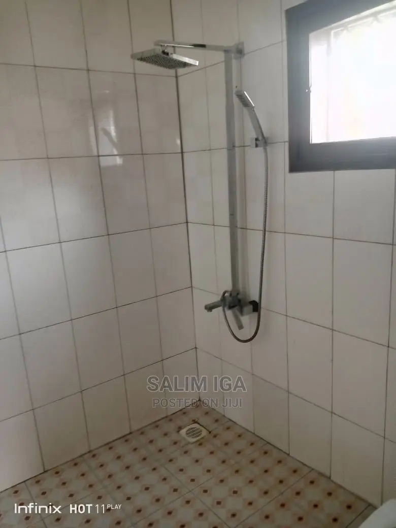 3bdrm Bungalow in Kololo Property, Central Division for Rent