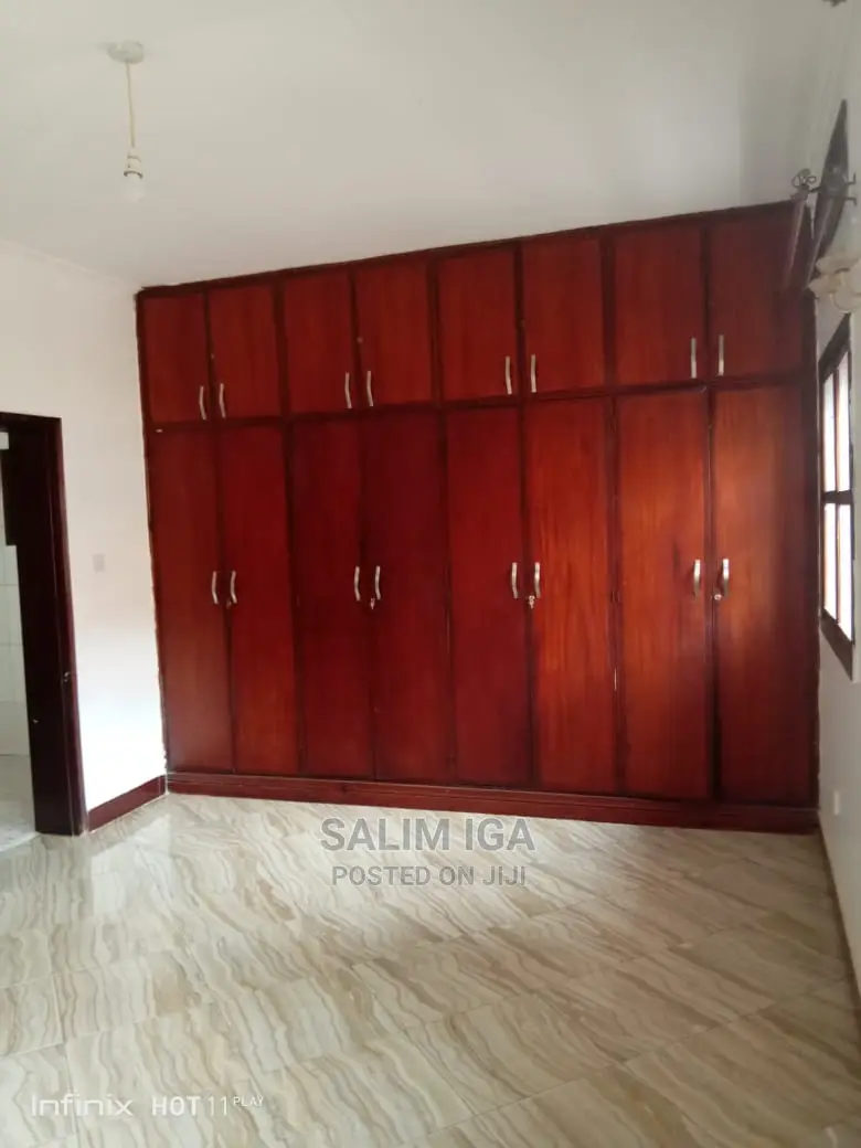 3bdrm Bungalow in Kololo Property, Central Division for Rent