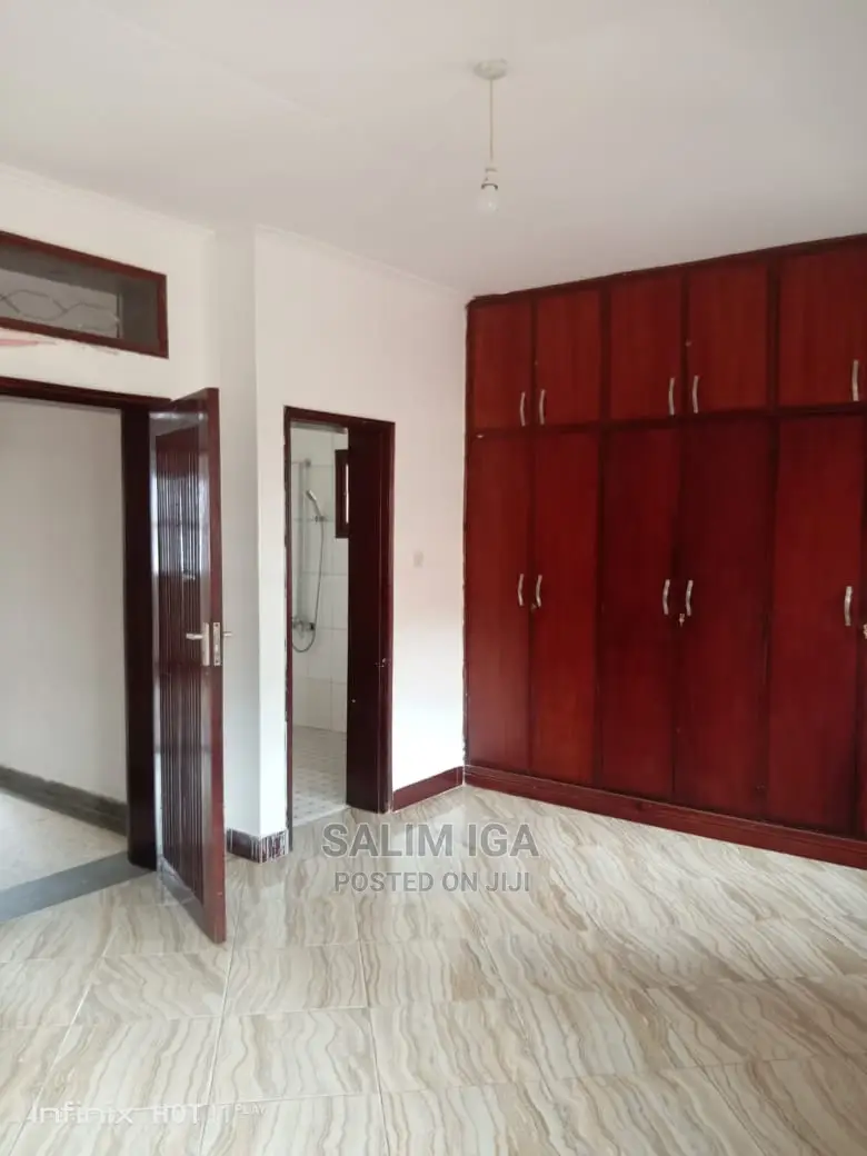 3bdrm Bungalow in Kololo Property, Central Division for Rent