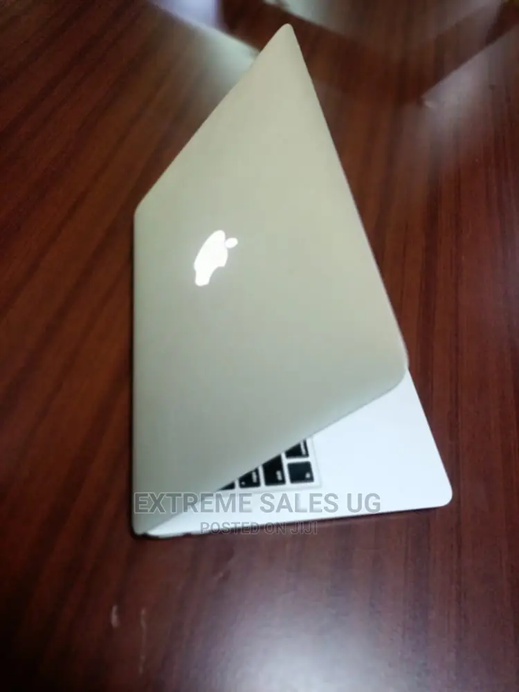 Laptop Apple MacBook Air 2011 4GB Intel Core I5 SSD 256GB