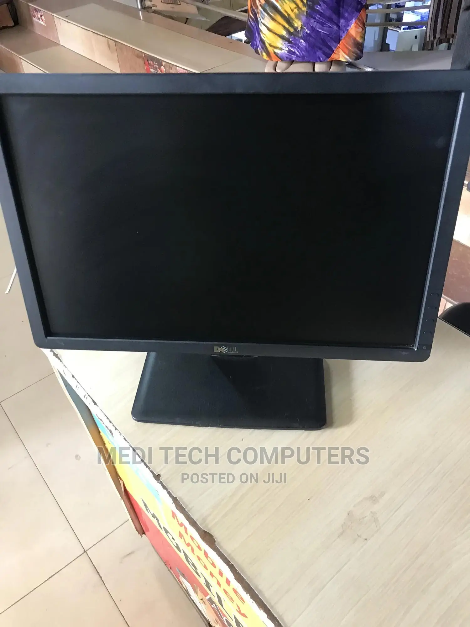 19 Inches Wide Dell Monitor