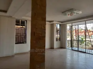 Furnished 6bdrm House in Kiwatule Posh, Central Division for Sale