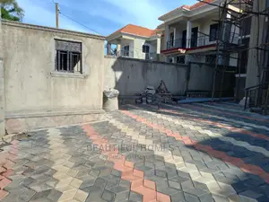 Furnished 6bdrm House in Kiwatule Posh, Central Division for Sale