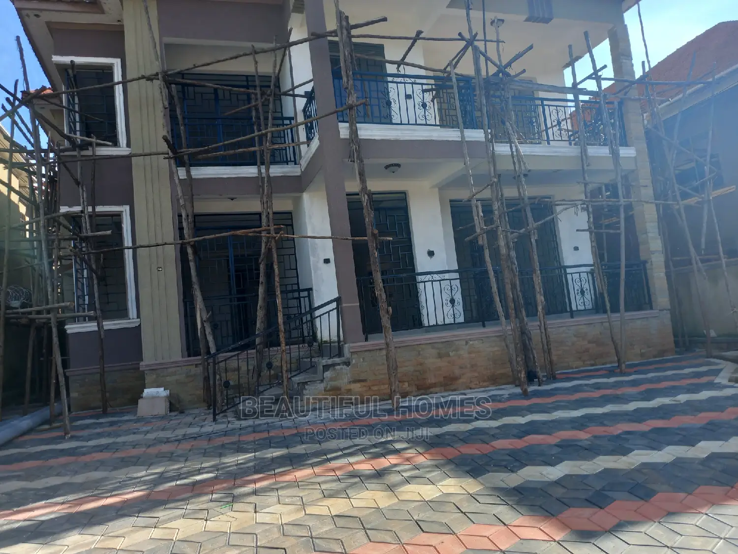 Furnished 6bdrm House in Kiwatule, Central Division for Sale