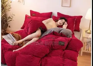 Maroon Coral Velvet Duvet Set