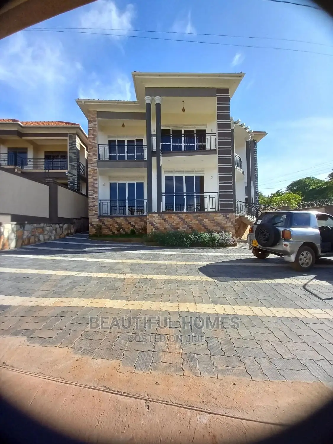 Furnished 6bdrm Mansion in Kiwatule, Central Division for Sale