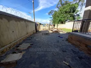 Furnished 6bdrm Mansion in Kiwatule First Class, Central Division