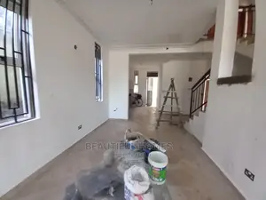 Furnished 6bdrm Mansion in Kiwatule First Class, Central Division