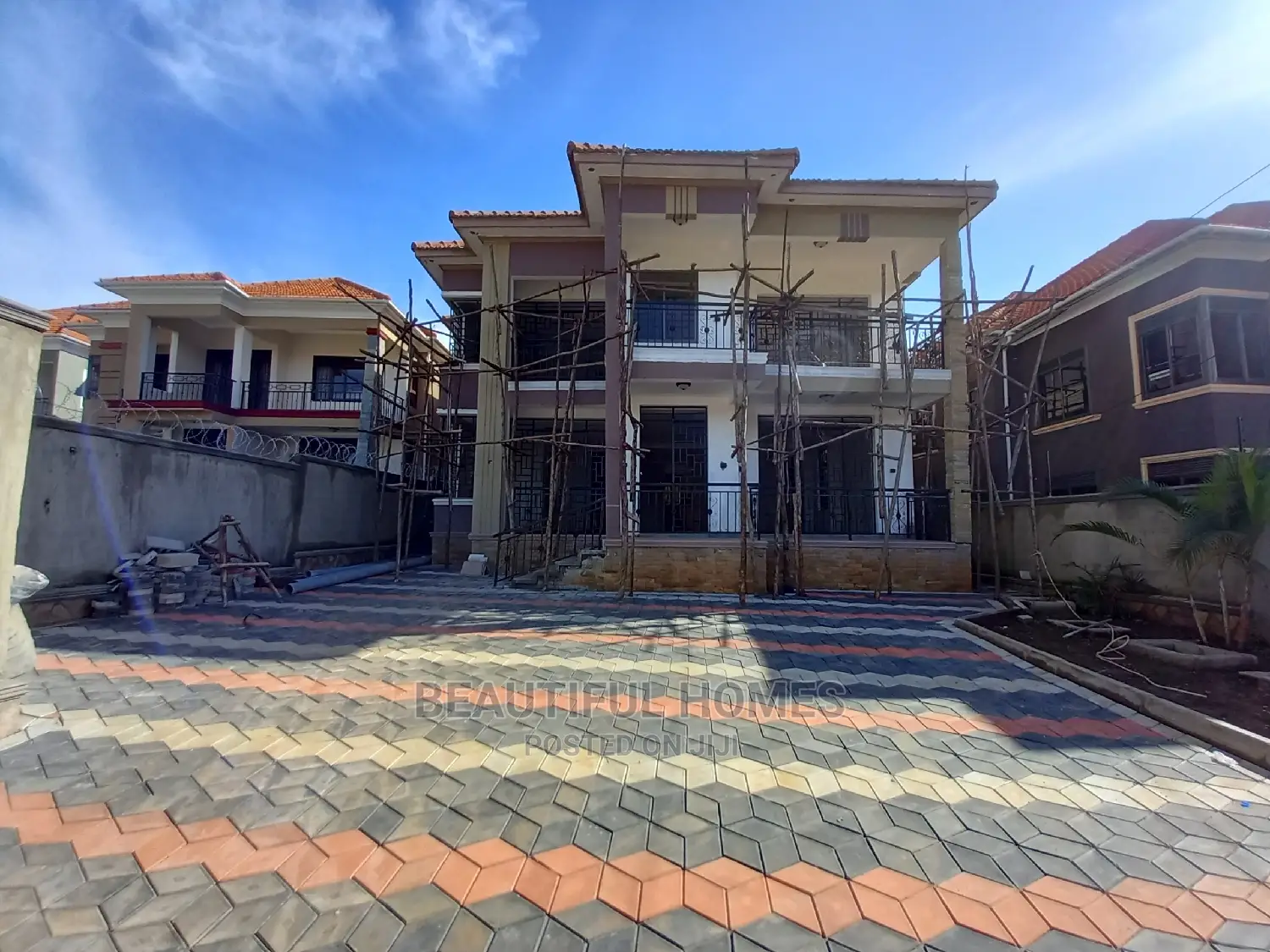Furnished 6bdrm Mansion in Kiwatule, Central Division for Sale