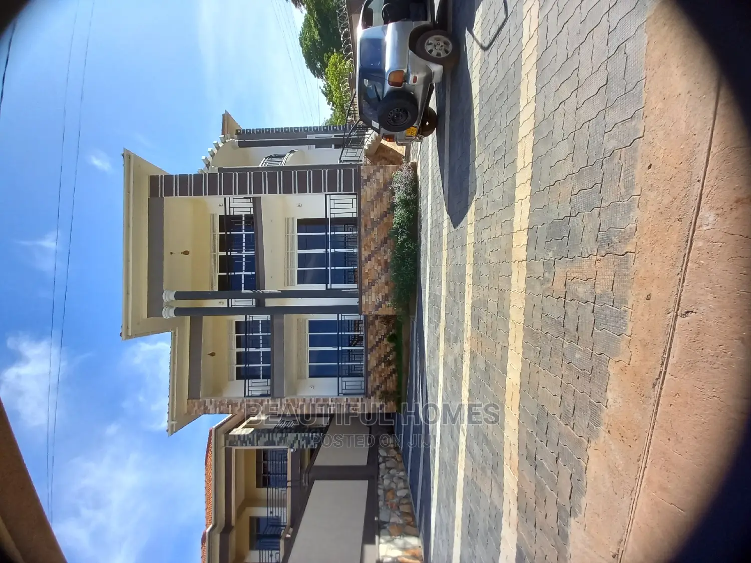 Furnished 6bdrm Mansion in Kiwatule, Central Division for Sale