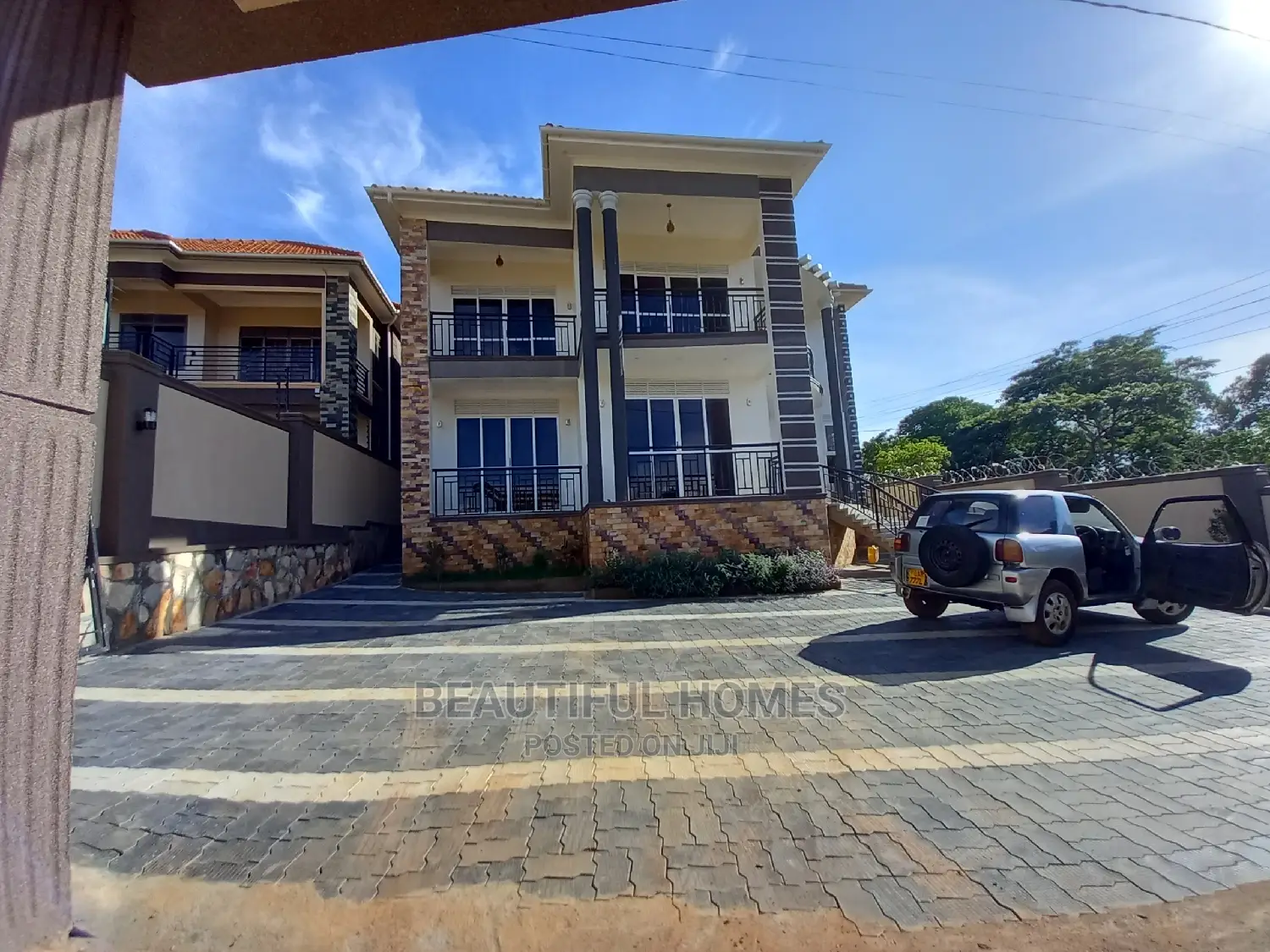 Furnished 6bdrm Mansion in Kiwatule, Central Division for Sale