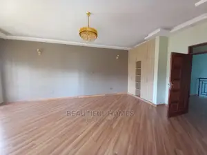 Furnished 6bdrm Duplex in Kiwatule, Central Division for Sale