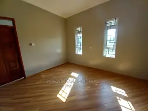 Furnished 6bdrm Duplex in Kiwatule, Central Division for Sale