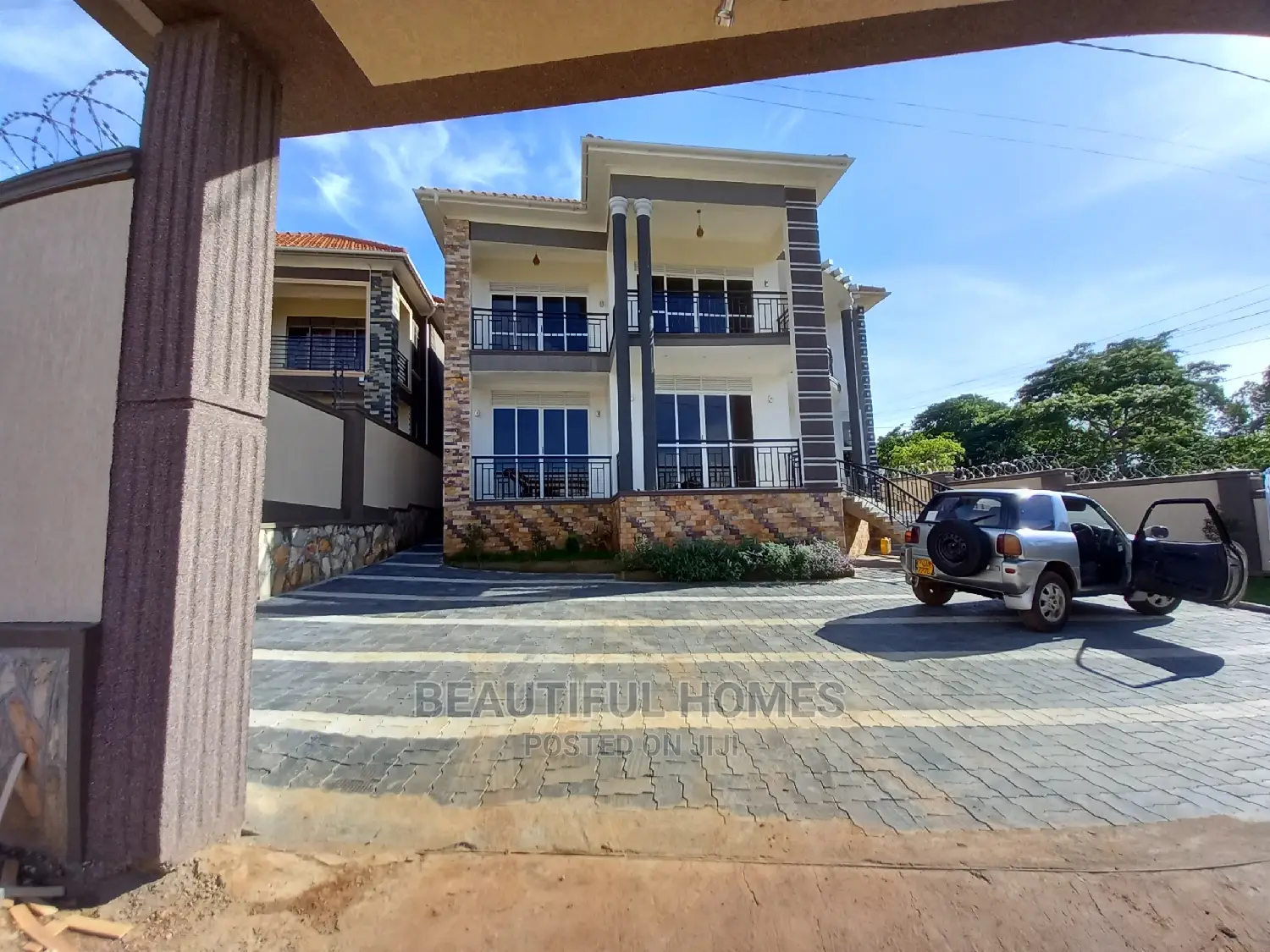 Furnished 6bdrm Mansion in Kiwatule Most, Central Division for Sale