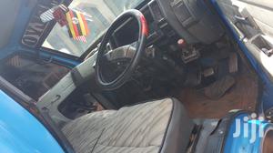 Isuzu Tipper 1995 Blue