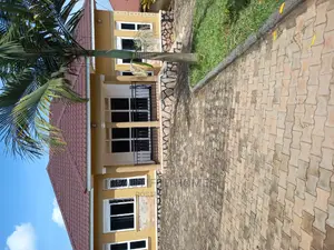 Furnished 3bdrm House in Kira Posh for Sale