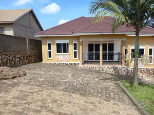 Furnished 3bdrm House in Kira Posh for Sale