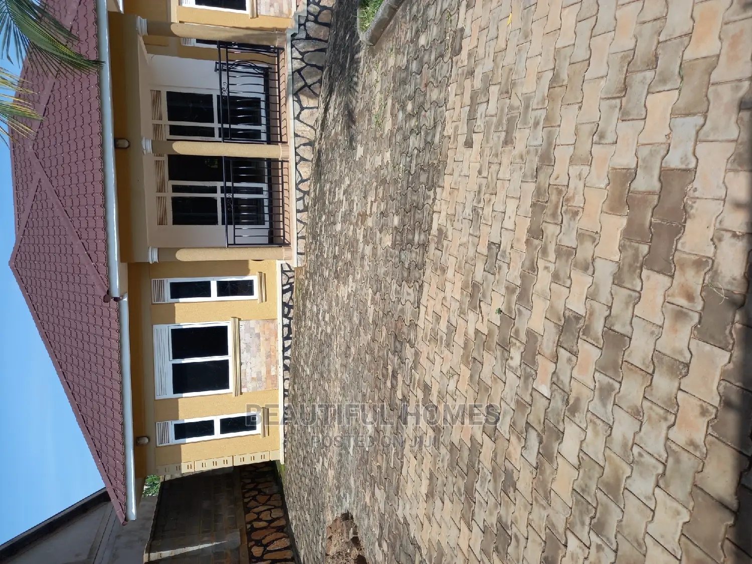 Furnished 3bdrm Bungalow in Kira Classy Estate for Sale