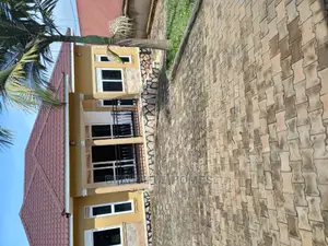 Furnished 3bdrm Bungalow in Kira Classy Estate for Sale