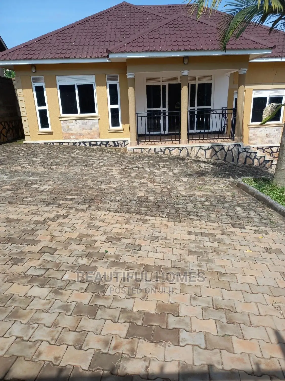 Furnished 3bdrm Bungalow in Kira Classy Estate for Sale