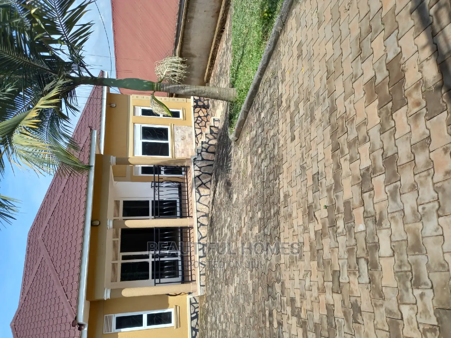 Furnished 3bdrm Bungalow in Kira for Sale