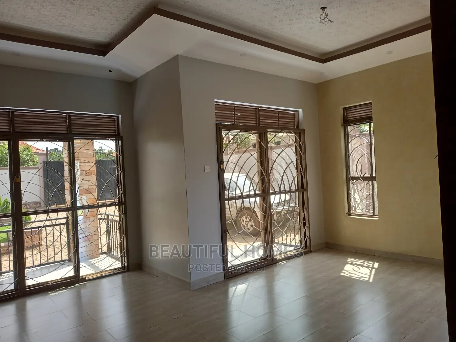 Furnished 4bdrm House in Kira for Sale