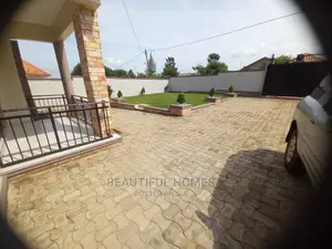 Furnished 4bdrm House in Kira for Sale