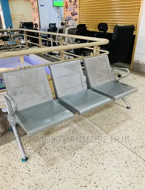 Photo - Heavy Duty Airport Chair