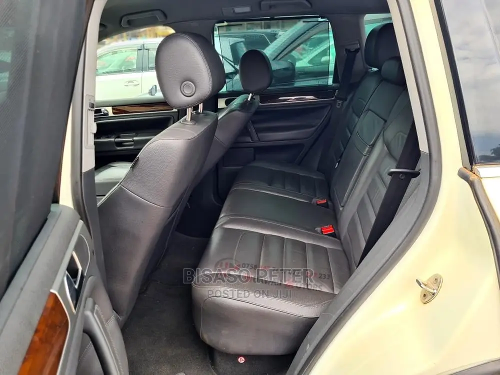 Volkswagen Touareg 2008 White