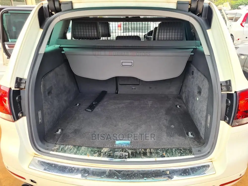 Volkswagen Touareg 2008 White