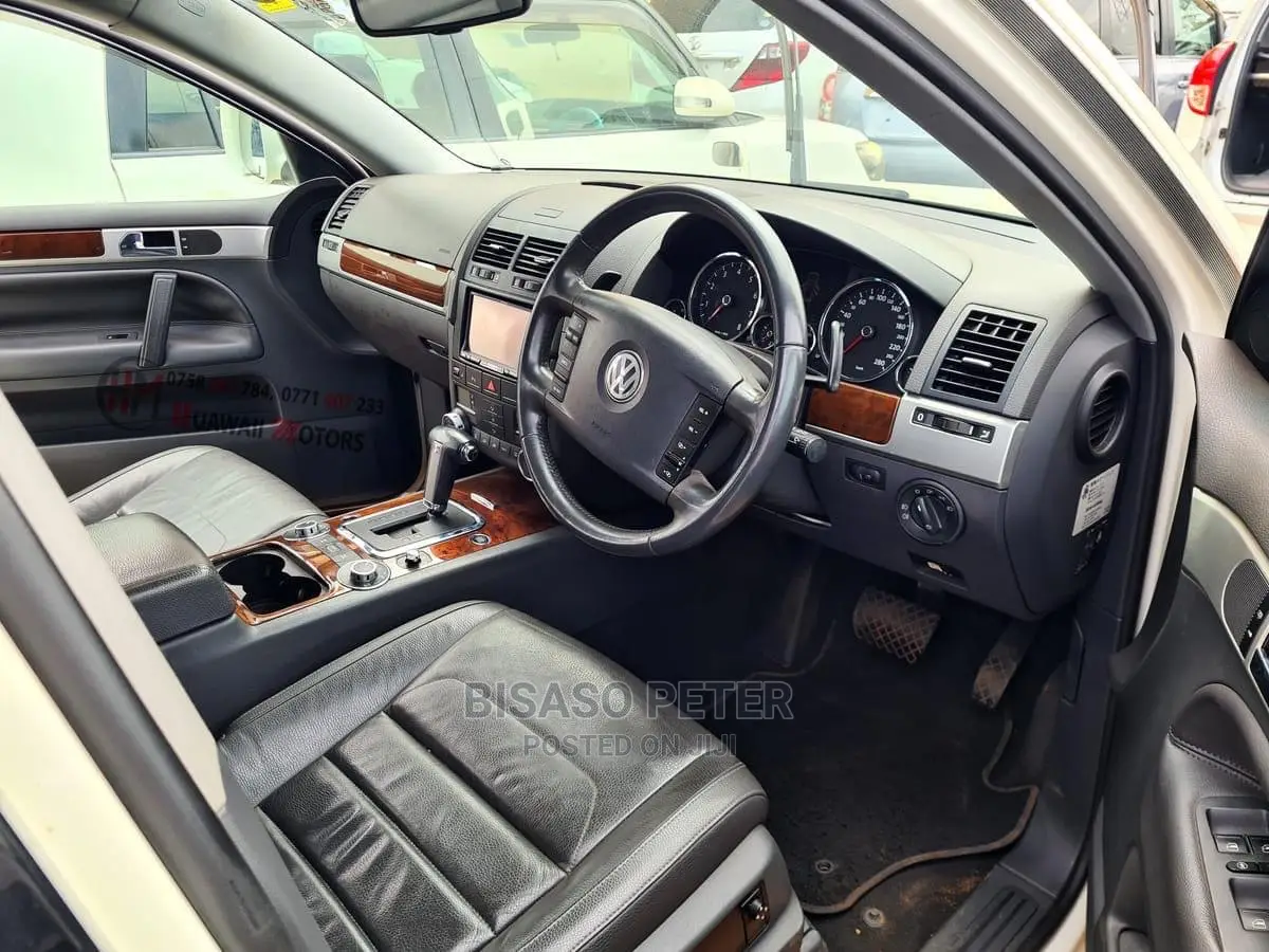 Volkswagen Touareg 2008 White