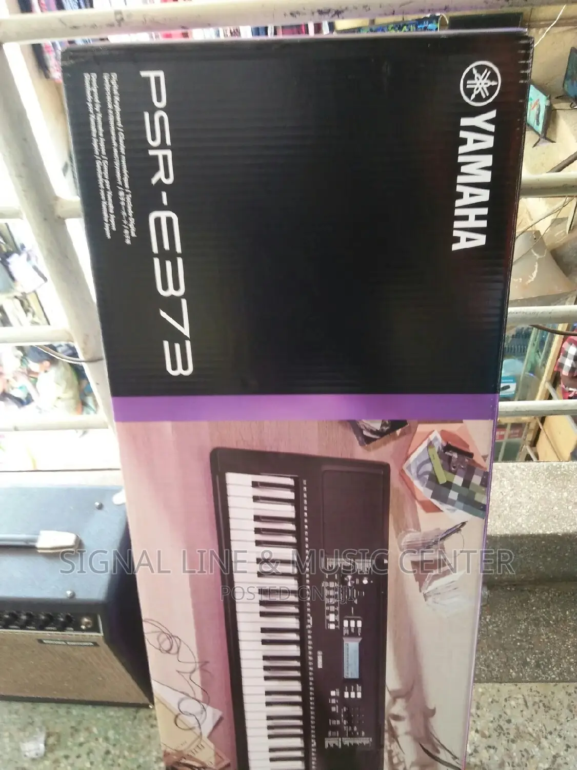 Yamaha PSR-E373 Keyboard