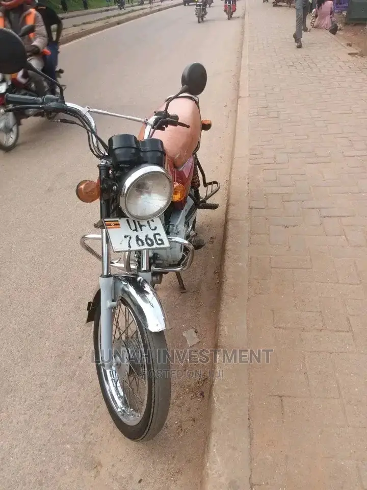 Bajaj Avenger 160 Street 2021 Pink
