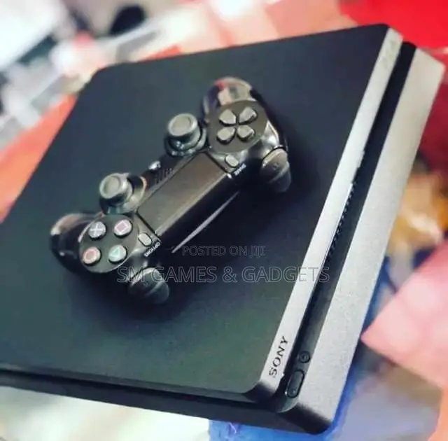 Ps4 Slim Full Set With 2 Controllers and 10 Top Games