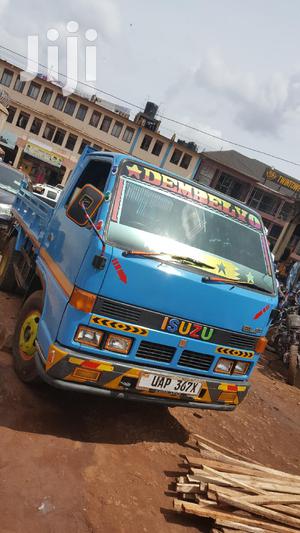 Isuzu Tipper 1995 Blue