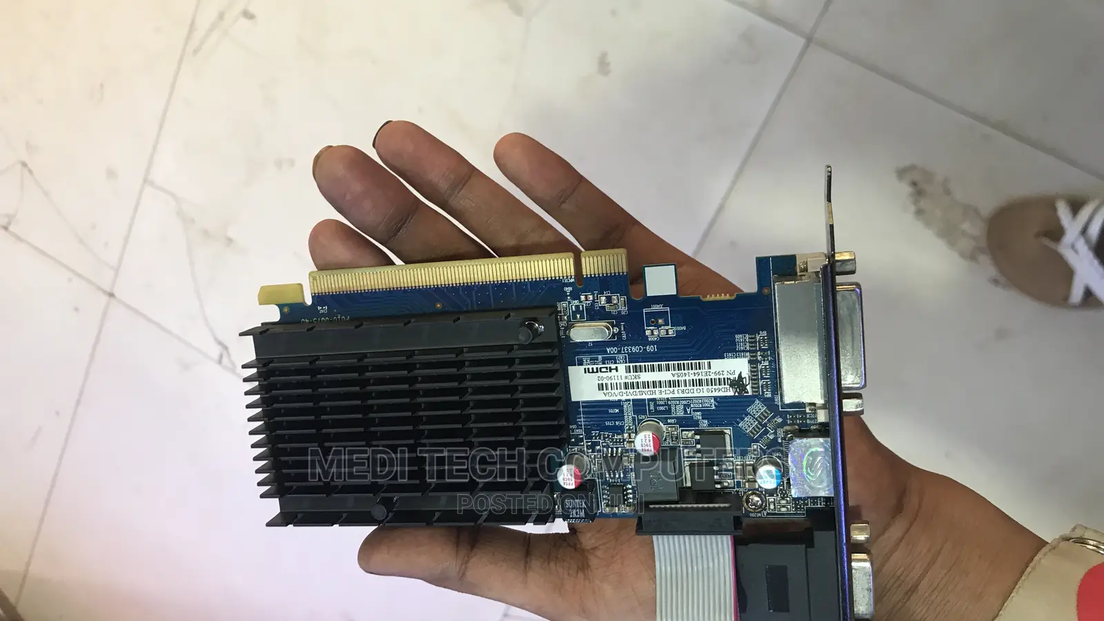 Pci-E Hdmi/Dvi/Vga Card