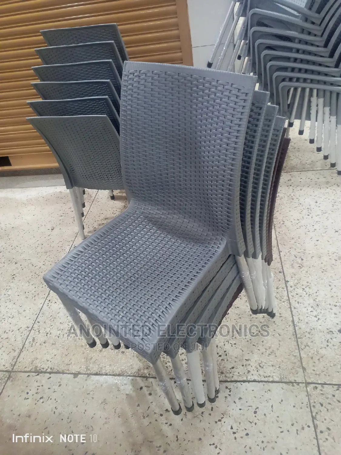 Plastic Chairs Good for Restaurant