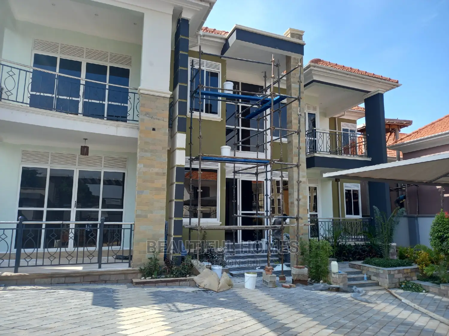 Furnished 6bdrm Mansion in Kyanja Posh, Central Division for Sale