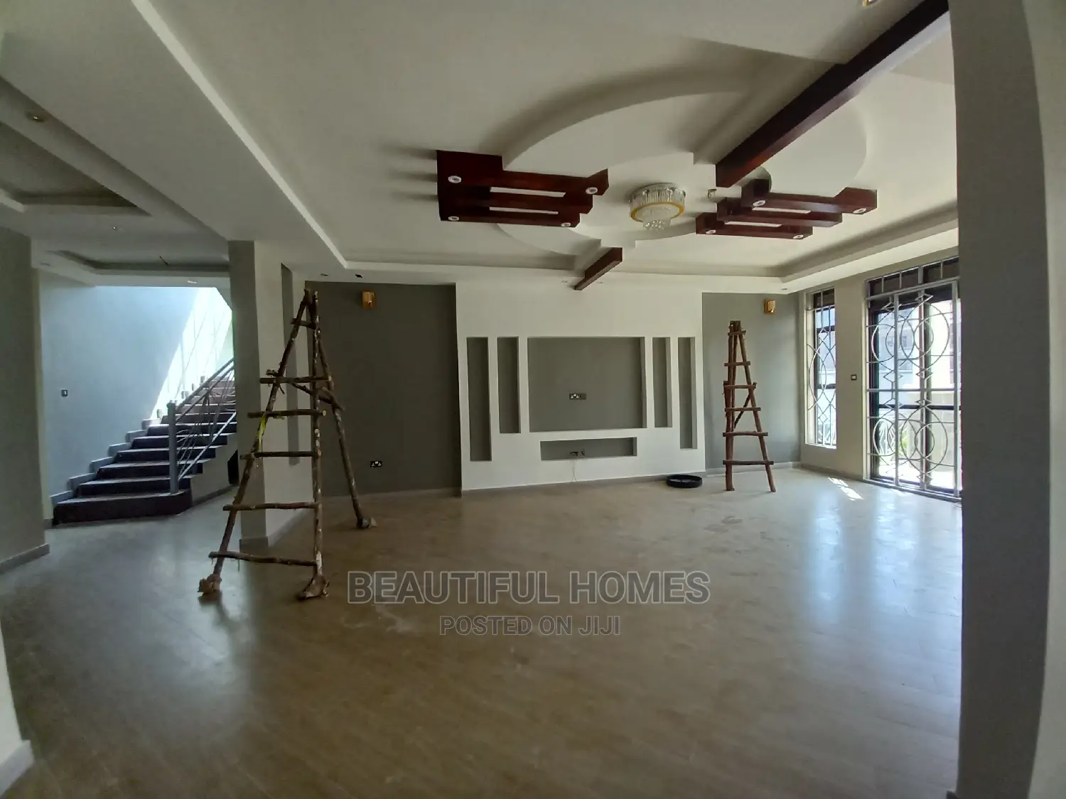 Furnished 6bdrm Mansion in Kyanja First Class, Nakawa for Sale