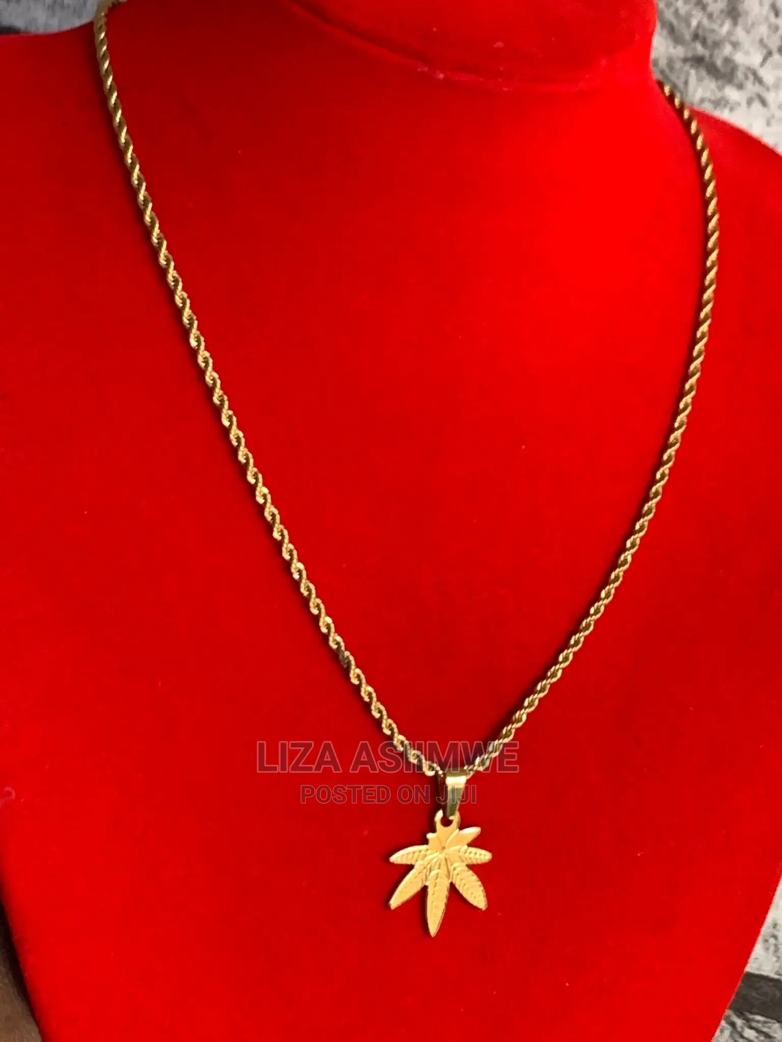 Men’S Simple Necklaces Available