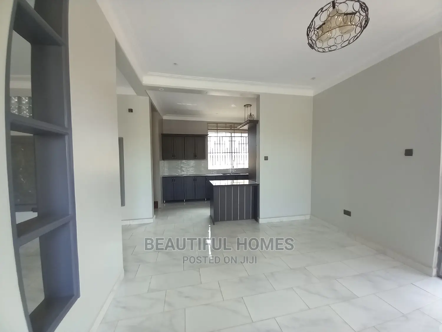 Furnished 5bdrm Duplex in Kyanja Corporate, Central Division for Sale