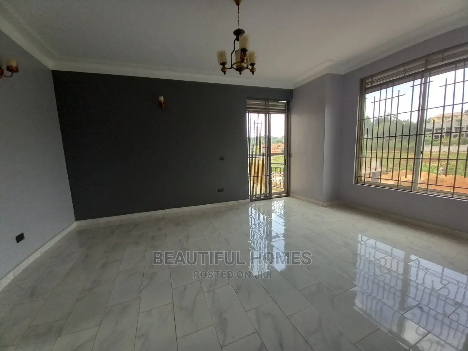 Furnished 5bdrm Mansion in Kyanja, Central Division for Sale