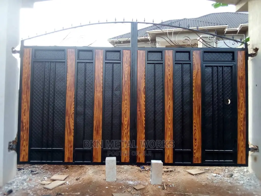 Gate Slidding and Opening