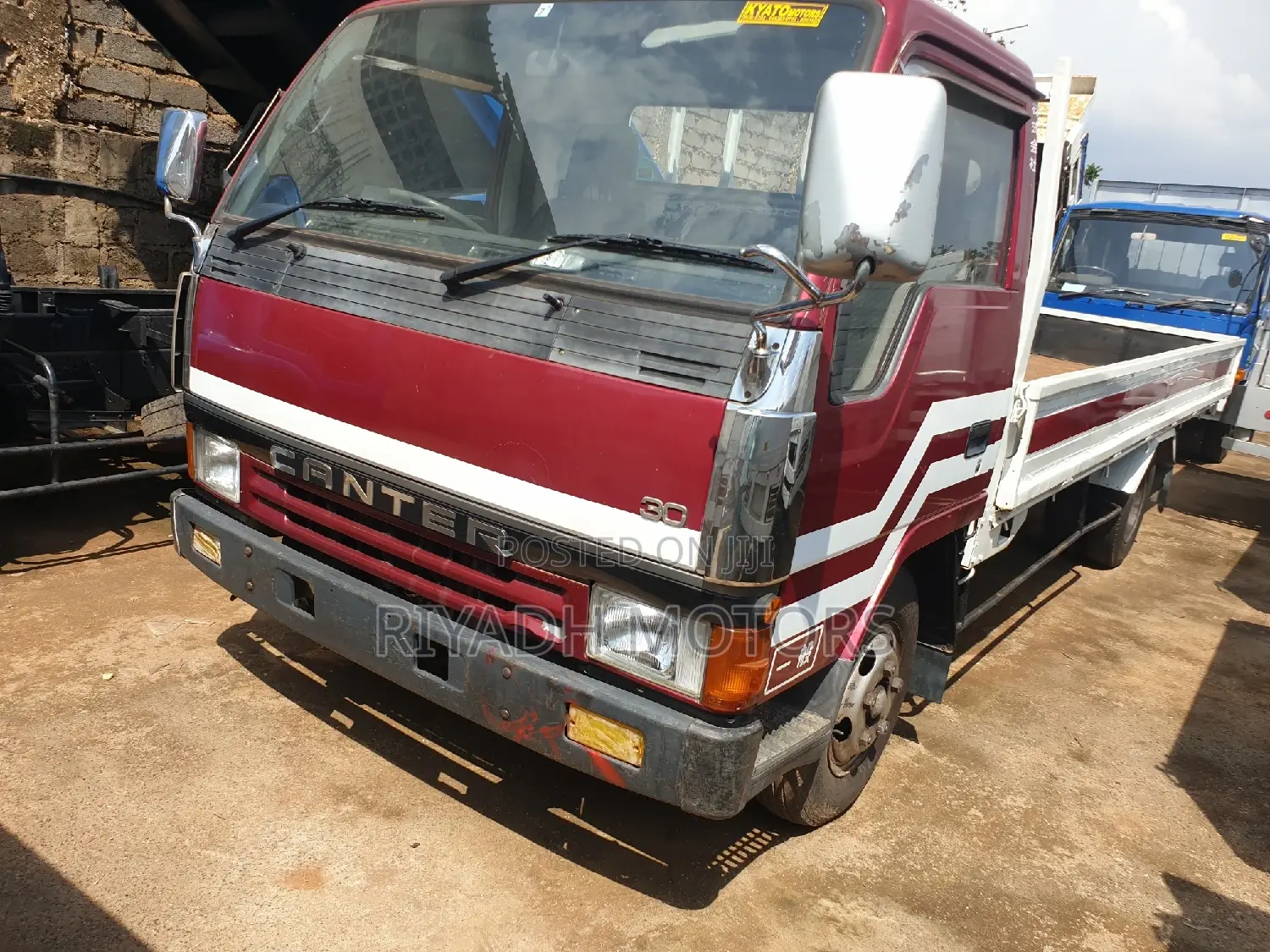Mitsubishi Canter Truck 3.0 1984 Red