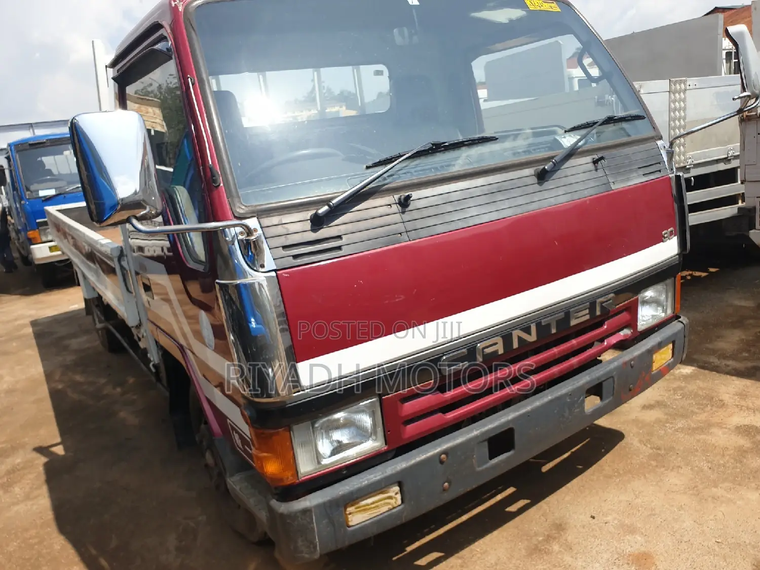 Mitsubishi Canter Truck 3.0 1984 Red