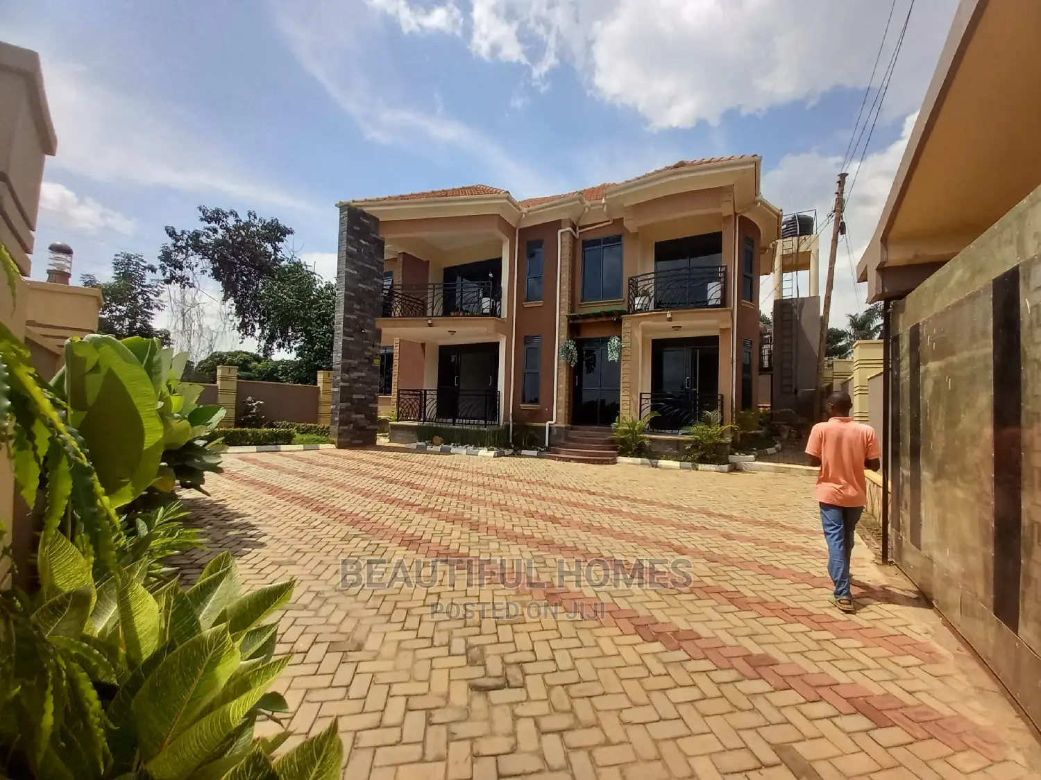 Furnished 5bdrm House in Najjera, Central Division for Sale